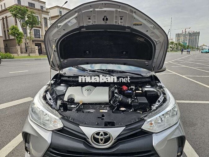 Toyota Vios 2022 1.5E Số sàn 70000 km Bạc
