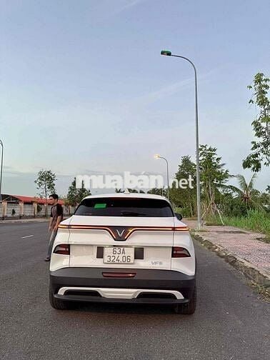 VinFast VF6 Plus 2025 Trắng Xe điện