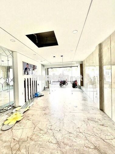 NHÀ MẶT TIỀN  TRẦN HƯNG ĐẠO, QUẬN 1 - 5X20m - 4 TÂNG SUỐT - 50 TRIỆU