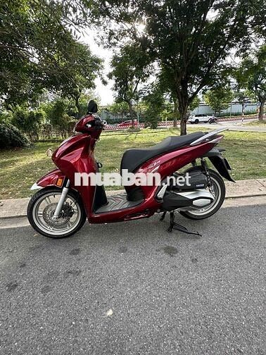 Honda SH350i dky 2022 Đỏ 5700km máy Thái