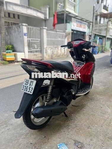 Honda Air Blade Fi Đỏ đen, biển số thành phố