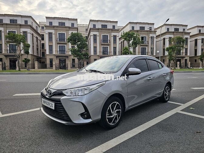 Toyota Vios 2022 1.5E Số sàn 70000 km Bạc