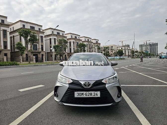 Toyota Vios 2022 1.5E Số sàn 70000 km Bạc