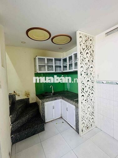 NHÀ NHỎ XINH NGAY CHÂN CẦU BẾN PHÂN 1PN GIÁ 4