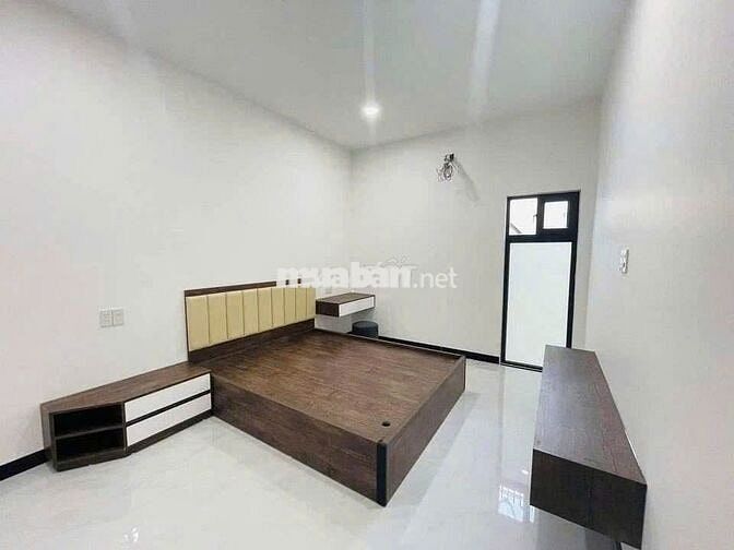 Chủ chuyển công tác cần bán nhà gần văn miếu Trấn Biên, 650tr sở hữu