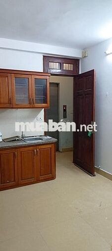 Chính chủ cho thuê CH CCMN 60m2 ngay cổng Trường ĐH Hà Nội