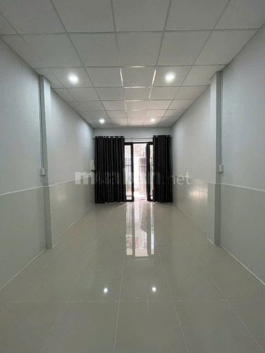 Nhà sau lưng MT hẻm 3,6m Nguyễn Duy Dương.3,6mx13m .2 tầng.Giá 6,75 tỷ