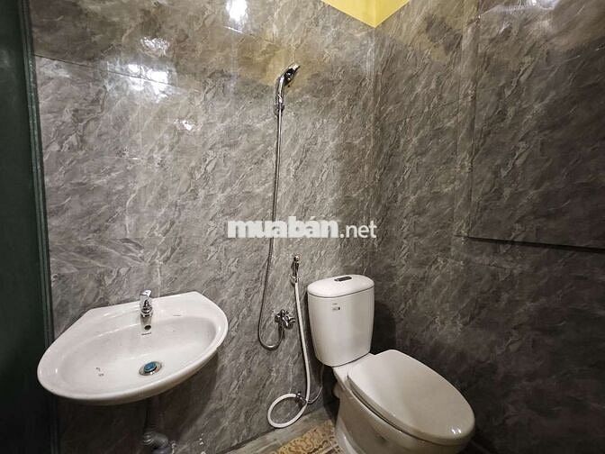 Phòng nguyên sàn, gần công viên Hoàng Văn Thụ, Full nội thất