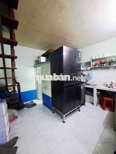 Không có căn thứ 2. 4*10. 1lầu.hẻm5m.lê đình cẩn.hàng nóng chính chủ