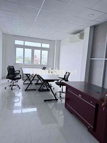 Cho thuê toàn nhà Văn Phòng 1 trệt 3 lầu Mặt Tiền Đường Phường Trường