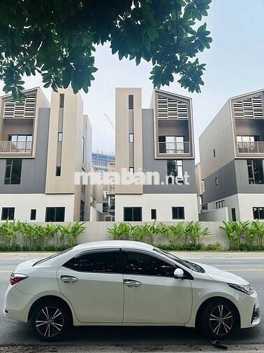 Toyota Altis 2018 1.8G 80.000 km Trắng