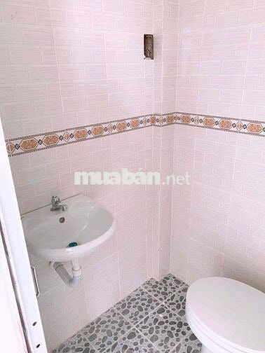 CHO THUÊ PHÒNG TRỌ SẴN MÁY LẠNH - THANG MÁY - NGÃ TƯ BỐN XÃ