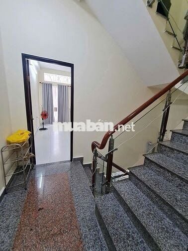 Cho thuê nhà mới, hẻm xe tải Nguyễn Thái Bình - 5x15m - 3Lầu