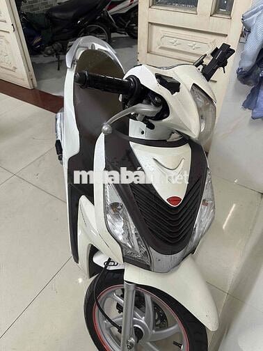Honda Vision 2016 màu Trắng