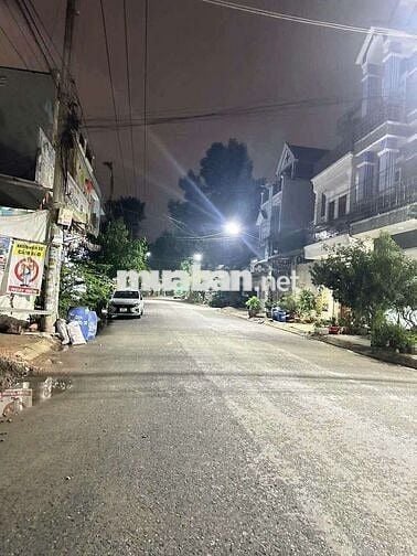 Cho thuê nhà gần đường Lê Hồng Phong 