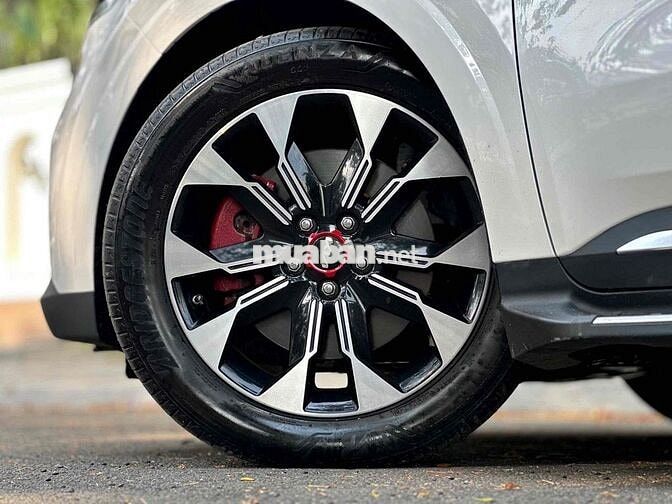 Kia Carnival 2023 2.2D Premium 7S