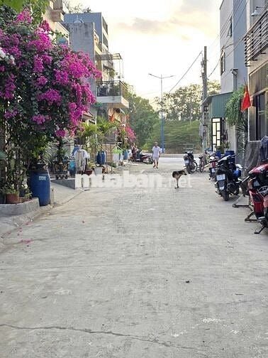 Nhà c4 83m2 Bình Thắng đường sân ô tô hẻm 1/cách 50m vành đai Đông Bắc