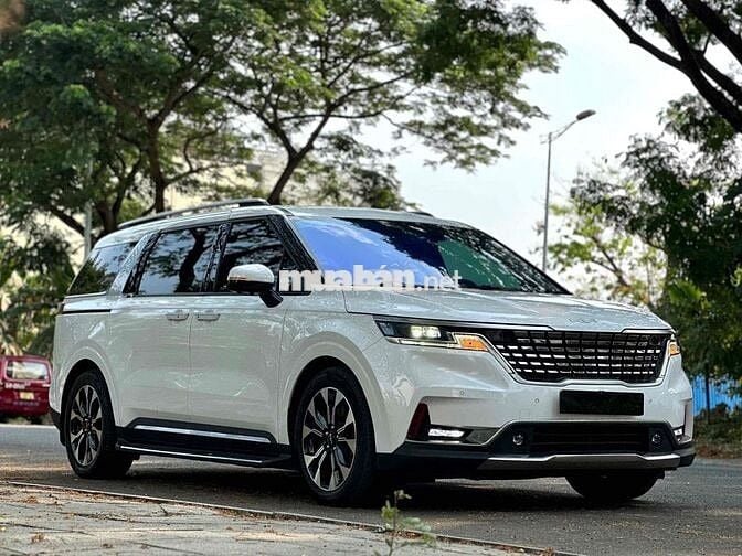 Kia Carnival 2023 2.2D Premium 7S