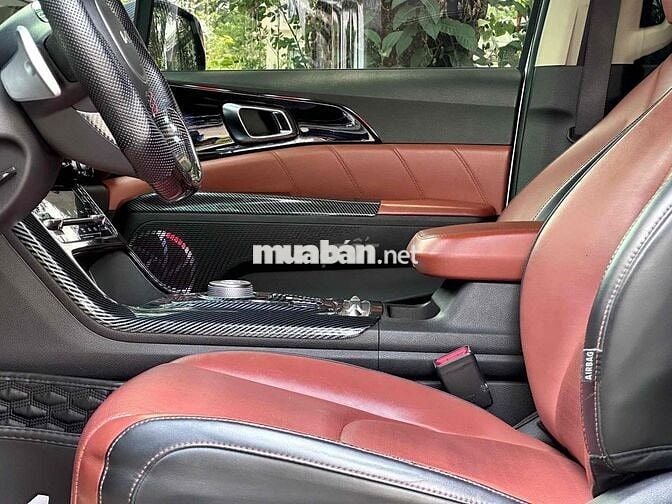 Kia Carnival 2023 2.2D Premium 7S