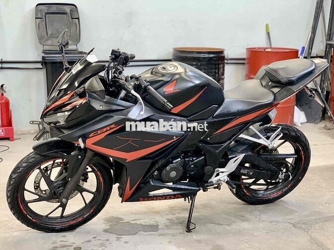 CBR150R 2018 Máy Zin Chính Chủ BSTP Xe Đẹp Giá Tốt