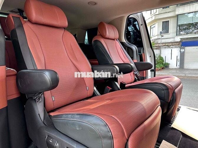 Kia Carnival 2023 2.2D Premium 7S