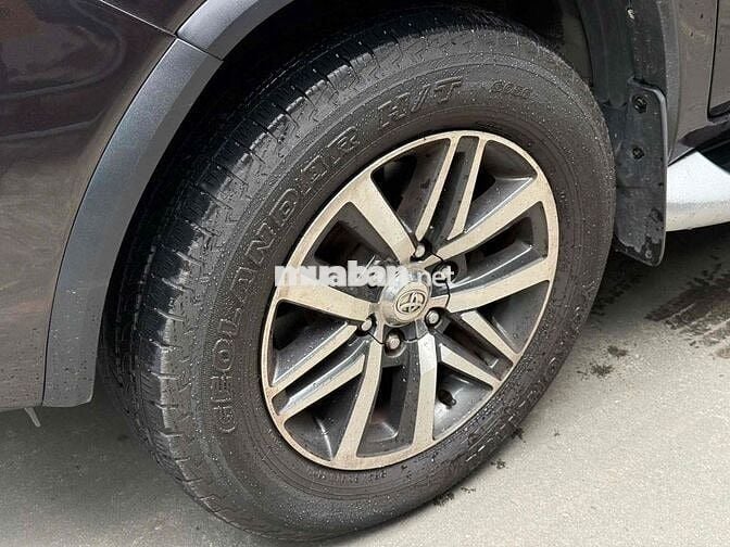 Toyota Fortuner 2017 Nâu Tự động - 650TR