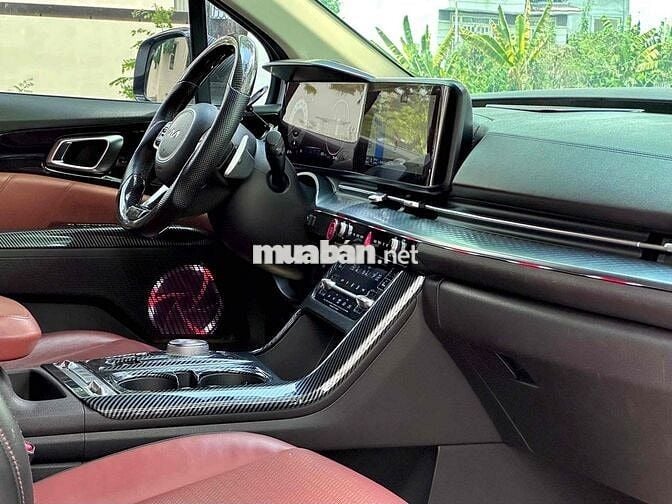 Kia Carnival 2023 2.2D Premium 7S
