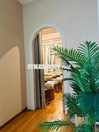 TUYỂN KĨ THUẬT VIÊN SPA