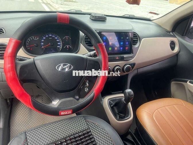Hyundai i10 Sedan 2017 Bạc