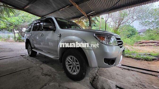 Ford Everest 2011 Hai cầu Số sàn Bạc