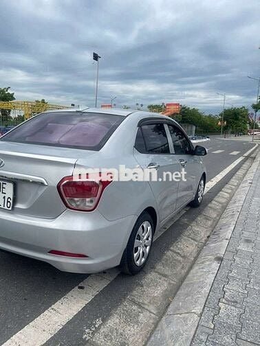 Hyundai i10 Sedan 2017 Bạc