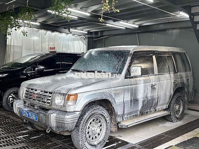 PAJERO V33 2002