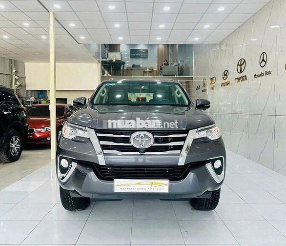 Toyota Fortuner 2.7V 4x2 AT Xám 2018