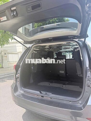 Toyota Fortuner 2.7V 4x2 AT Xám 2018