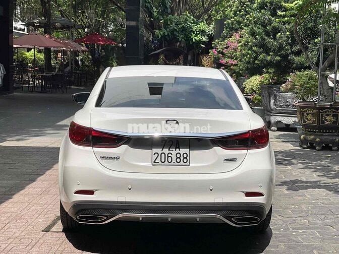 Mazda 6 2.5 AT 2017 Trắng 63.000km