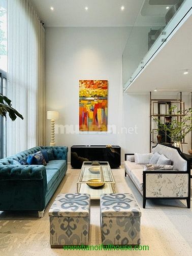 Ngôi nhà 3 phòng ngủ, mới, view Sông đẹp Long Biên cho thuê 0983739032