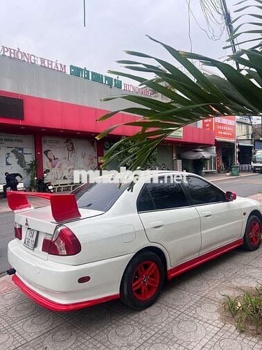Mitsubishi Lancer 2001 Trắng