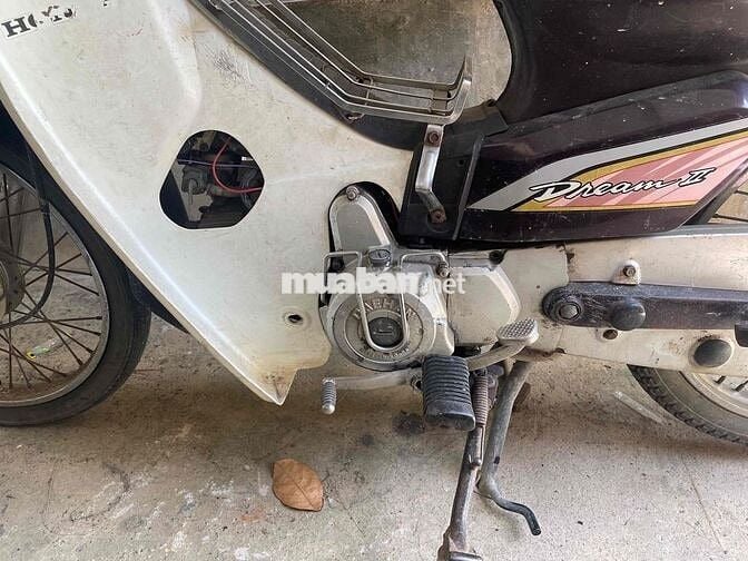 Honda Dream II Trắng