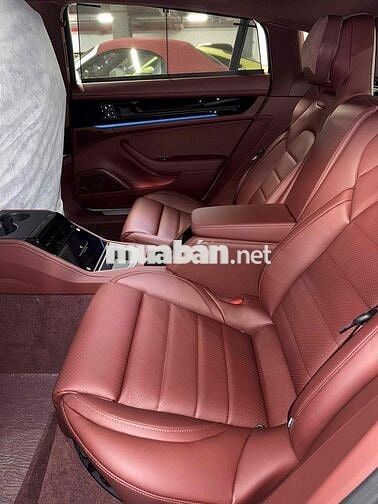 Porsche Panamera E Hybrid Executive 1500km