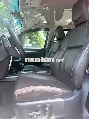 Toyota Fortuner 2.7V 4x2 AT Xám 2018
