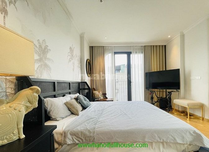 Ngôi nhà 3 phòng ngủ, mới, view Sông đẹp Long Biên cho thuê 0983739032