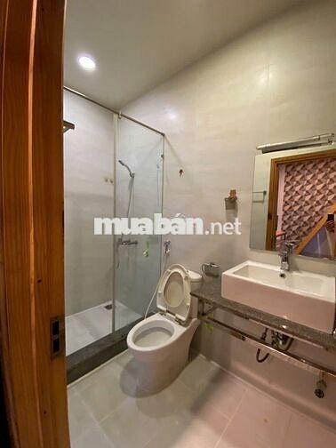 căn hộ dịch vụ đẹp gần đại học quốc gia