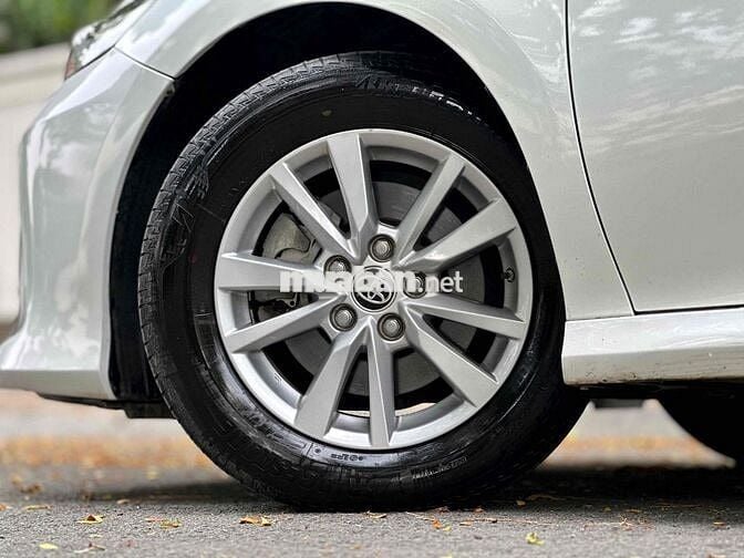 Toyota Camry 2.0G 2021 Trắng 45.000 km