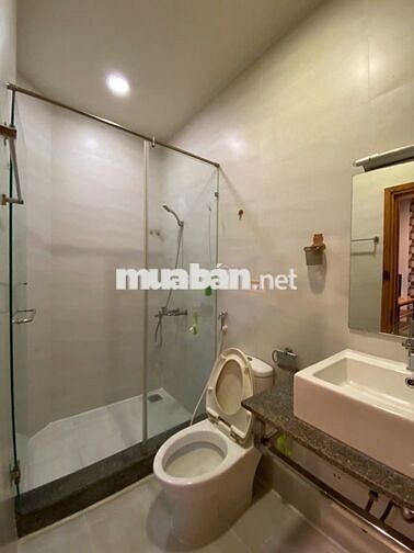 căn hộ dịch vụ đẹp gần đại học quốc gia