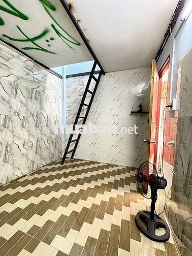 Phòng Trọ Phan Huy Ích . Gác Cao . Đầy đủ nội thấy 