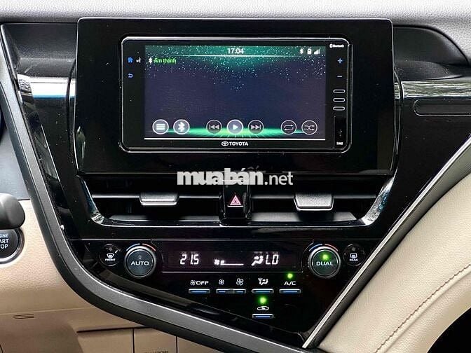 Toyota Camry 2.0G 2021 Trắng 45.000 km