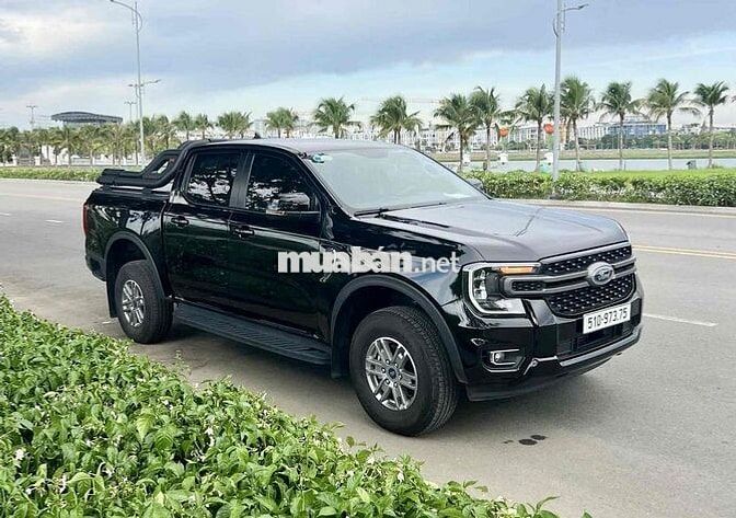 FORD RANGER XLS 2.0AT 2024 ĐI 17.000KM MỚI CỨNG