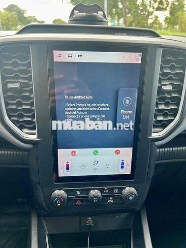 FORD RANGER XLS 2.0AT 2024 ĐI 17.000KM MỚI CỨNG