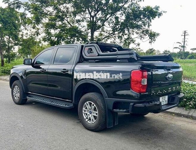 FORD RANGER XLS 2.0AT 2024 ĐI 17.000KM MỚI CỨNG