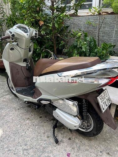 Honda Lead 2028 Smartkey Xám